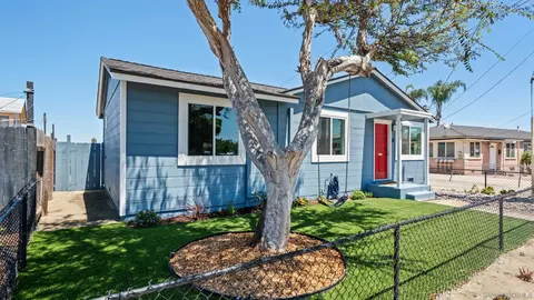 6492-6494 Lanston St, San Diego, CA 92111
