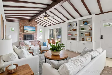 9130 Shirley Dr, La Mesa, CA 91941