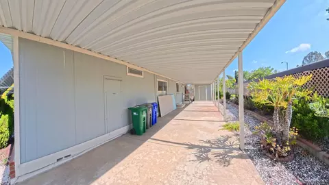 5201 Colonial Way, Oceanside, CA 92057 photo 4