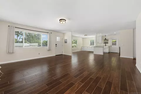 Living - 8624 La Butte Ln, Santee, CA 92071 photo 2 of 8
