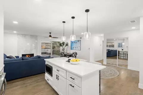 Kitchen - 10452 Fairhill Dr, Spring Valley, CA 91977 photo 4 of 4