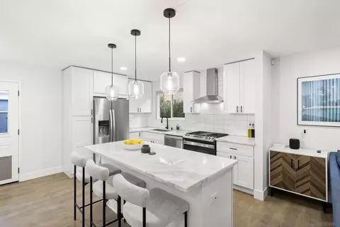 Kitchen - 10452 Fairhill Dr, Spring Valley, CA 91977 photo 2 of 4