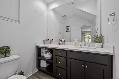 Entry Way - 38512 Rosegate Pl, Murrieta, CA 92563 photo 2 of 5