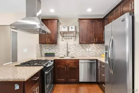 Kitchen - 3538 Trophy Dr, La Mesa, CA 91941 photo 4 of 5
