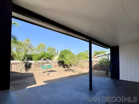Exterior - 618 La Presa Ave, Spring Valley, CA 91977 photo 3 of 4