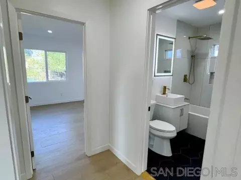 Entry Way - 618 La Presa Ave, Spring Valley, CA 91977 photo 1 of 1