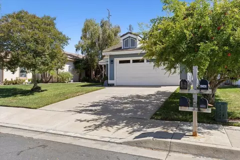 Exterior - 42136 Teatree Ct, Temecula, CA 92591 photo 5 of 20