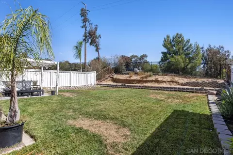 Exterior - 42136 Teatree Ct, Temecula, CA 92591 photo 12 of 20