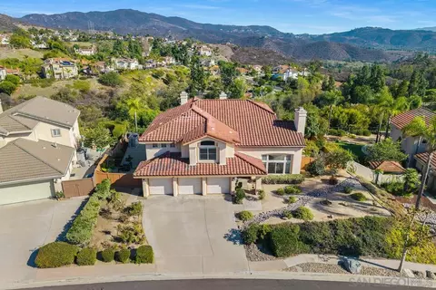1819 Monarch Ridge Cir, El Cajon, CA 92019