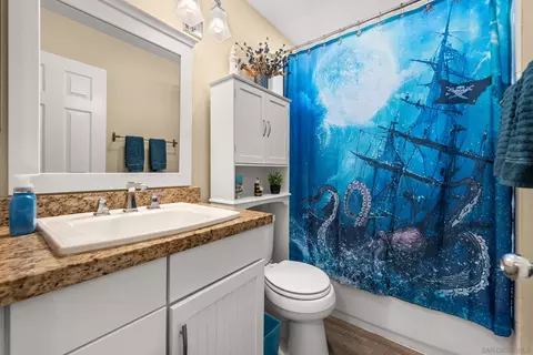 Bath - 32284 Placer Belair, Temecula, CA 92591 photo 1 of 4