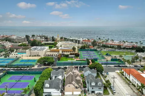 7635 Draper Ave, La Jolla, CA 92037 photo 3