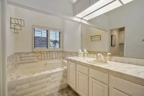 7635 Draper Ave, La Jolla, CA 92037 photo 32