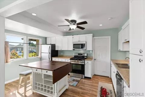 3803 Billman St, San Diego, CA 92115