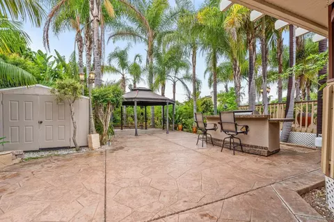 Exterior - 1451 Via Lima, Fallbrook, CA 92028 photo 7 of 18