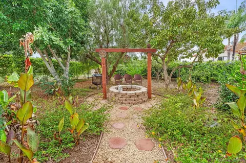 Exterior - 1451 Via Lima, Fallbrook, CA 92028 photo 8 of 18