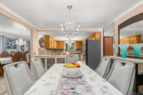 Dining - 1451 Via Lima, Fallbrook, CA 92028 photo 3 of 4