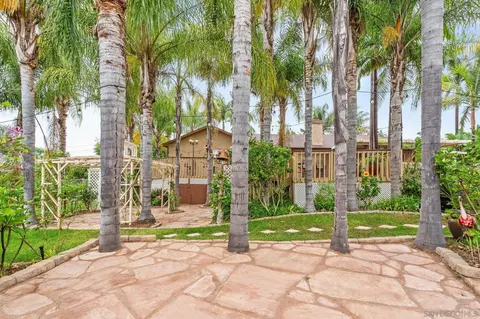 Exterior - 1451 Via Lima, Fallbrook, CA 92028 photo 12 of 18