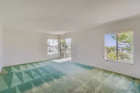 Living - 6709 Lonicera St, Carlsbad, CA 92011 photo 4 of 4