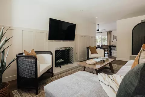 Living - 2813 Cottingham St, Oceanside, CA 92054 photo 1 of 4