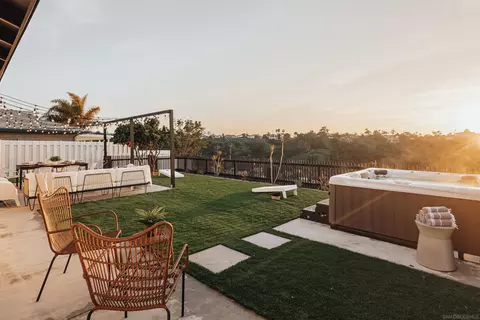 Exterior - 2813 Cottingham St, Oceanside, CA 92054 photo 6 of 17