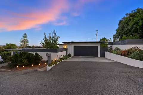 720 W Fig St, Fallbrook, CA 92028