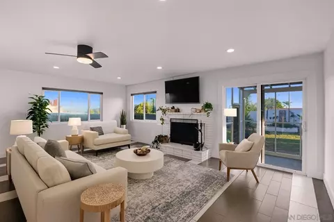 Living - 720 W Fig St, Fallbrook, CA 92028 photo 1 of 1