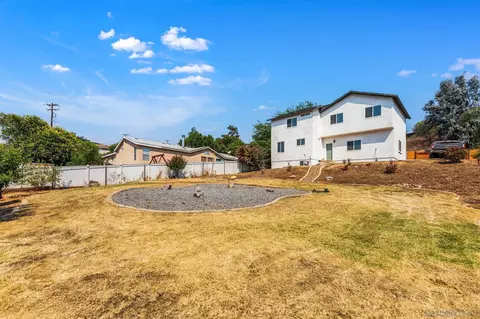 Exterior - 250 Editha Dr, El Cajon, CA 92019 photo 5 of 6