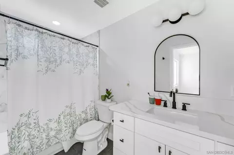 Bath - 250 Editha Dr, El Cajon, CA 92019 photo 2 of 3
