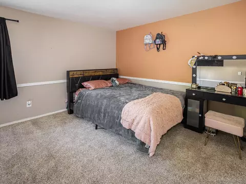Bedroom - 10410 Bosque Dr, Lakeside, CA 92040 photo 4 of 5