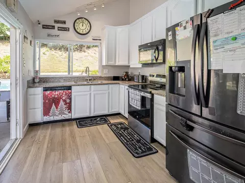 Kitchen - 10410 Bosque Dr, Lakeside, CA 92040 photo 1 of 1