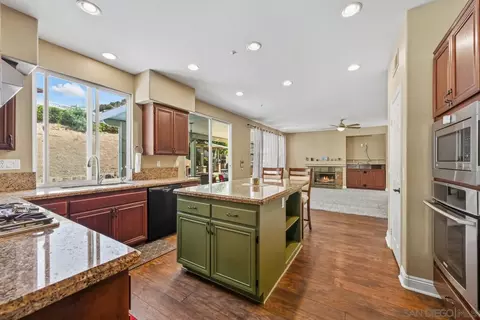 Kitchen - 10835 Sima Ct, Santee, CA 92071 photo 2 of 3