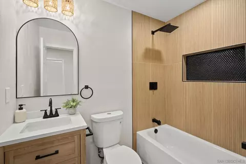 Bath - 4551 Peak Ct, La Mesa, CA 91941 photo 1 of 2