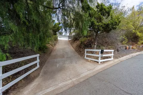 Exterior - 4551 Peak Ct, La Mesa, CA 91941 photo 2 of 8