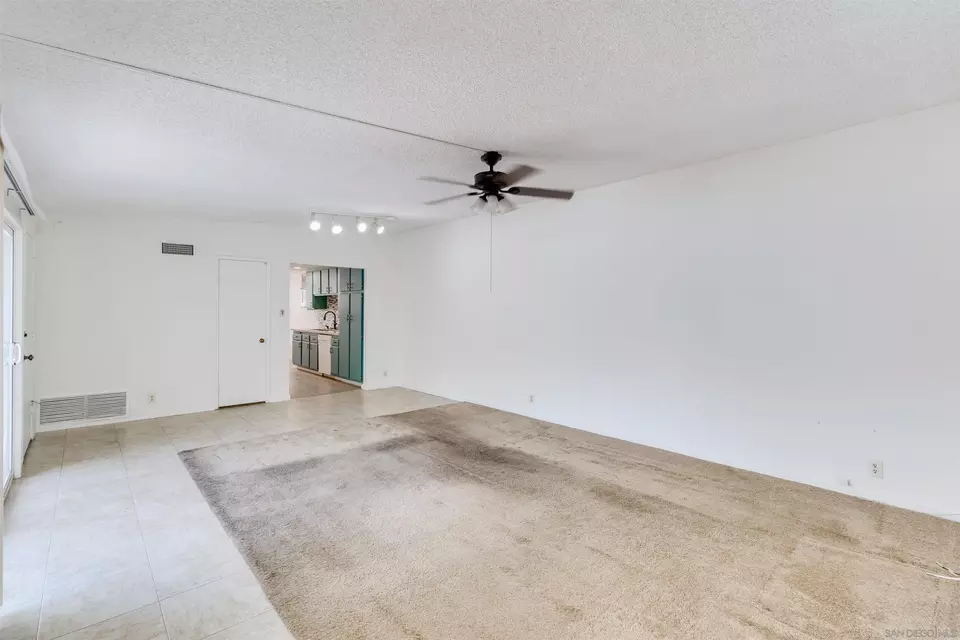 Living - 2811 Glen Canyon Cir, Spring Valley, CA 91977 photo 4 of 7