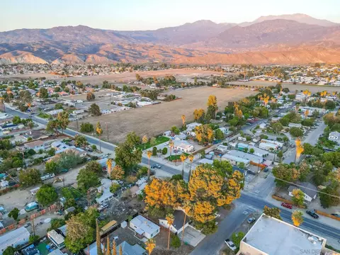 View/Area - 43978 C St, Hemet, CA 92544 photo 1 of 7