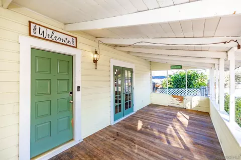Exterior - 43978 C St, Hemet, CA 92544 photo 7 of 16