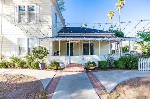 Exterior - 43978 C St, Hemet, CA 92544 photo 4 of 16