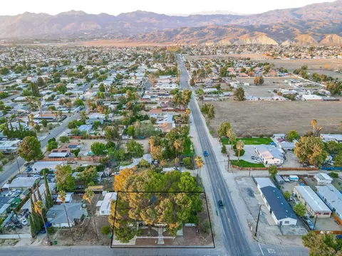 View/Area - 43978 C St, Hemet, CA 92544 photo 7 of 7