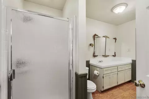 Bath - 43978 C St, Hemet, CA 92544 photo 4 of 4