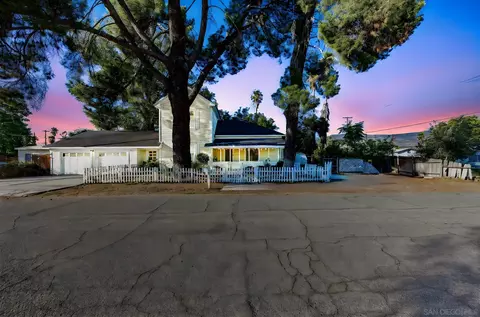 Exterior - 43978 C St, Hemet, CA 92544 photo 6 of 16