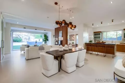 5435 Parkview Dr, La Jolla, CA 92037