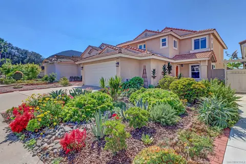 10832 Avenida De Los Lobos, San Diego, CA 92127