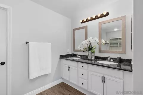 Bath - 590 Toota Ct, Oceanside, CA 92058 photo 2 of 4