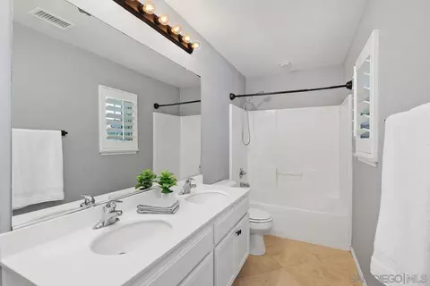 Bath - 590 Toota Ct, Oceanside, CA 92058 photo 4 of 4