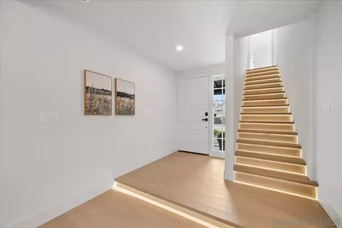 Entry Way - 7212 Columbine Dr, Carlsbad, CA 92011 photo 1 of 2
