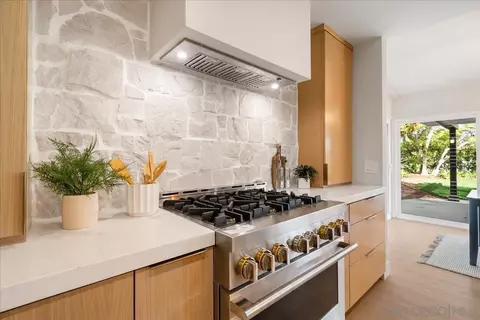 Kitchen - 7212 Columbine Dr, Carlsbad, CA 92011 photo 6 of 9