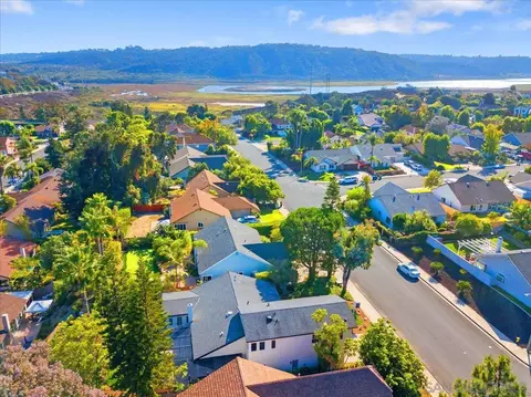 View/Area - 7212 Columbine Dr, Carlsbad, CA 92011 photo 6 of 6