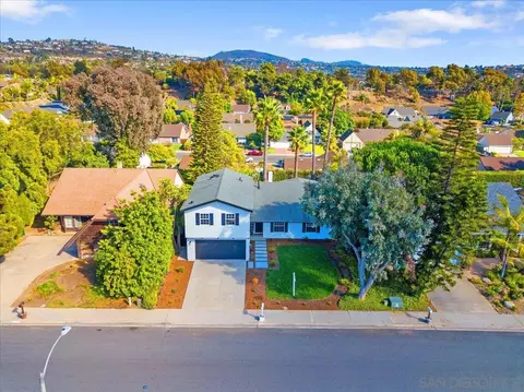 View/Area - 7212 Columbine Dr, Carlsbad, CA 92011 photo 1 of 6