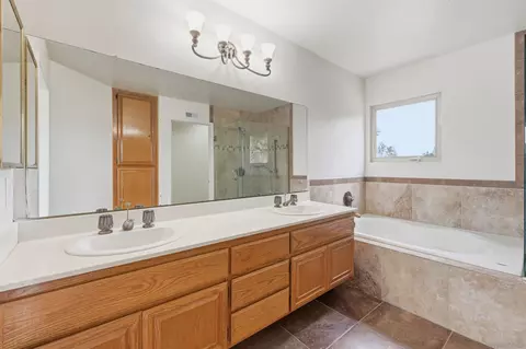Bath - 4596 Coronado Dr, Oceanside, CA 92057 photo 1 of 4