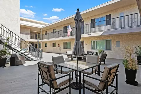 Exterior - 821 E Ave, Coronado, CA 92118 photo 2 of 3